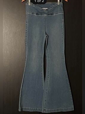 Free People Women's High-Rise Flare Jeans in Medium Blue